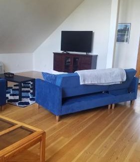 Sandpoint House | The Blueberry Suite