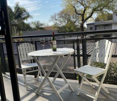 Menlo Park Apartment | The Blues