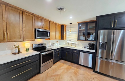 Abilene House | The BlueStone, Charming 3-bedroom house in delightful Central Abilene