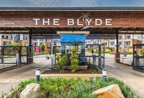 Tshwane Apartment | The Blyde Crystal Lagoon 1402