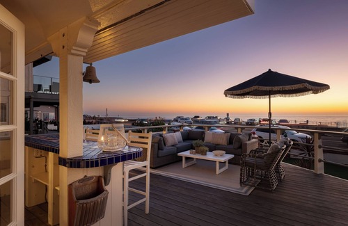 Sunset Cliffs House | The Boat House | Single Family Oceanfront | Hot Tub | Game Room | AC