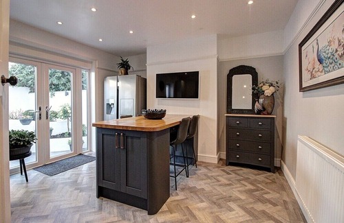 Chester House | The Botanical Holiday by Cheshire Escapes