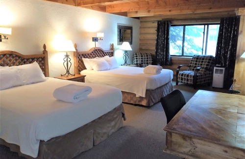 Nederland Hotel | The Boulder Creek Lodge