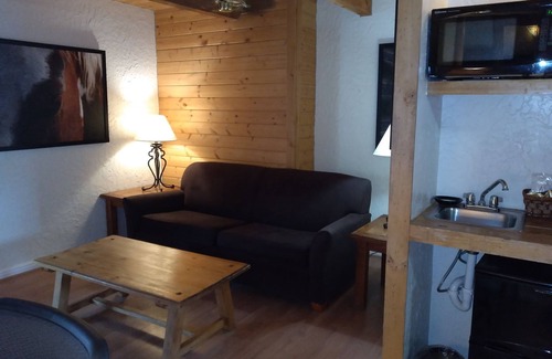 Nederland Hotel | The Boulder Creek Lodge