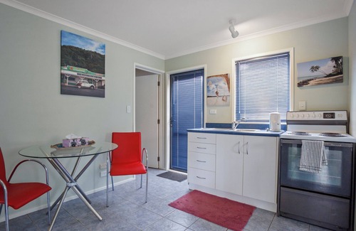 Bowentown House | The Bowentown Bach - Waihi Beach Unit