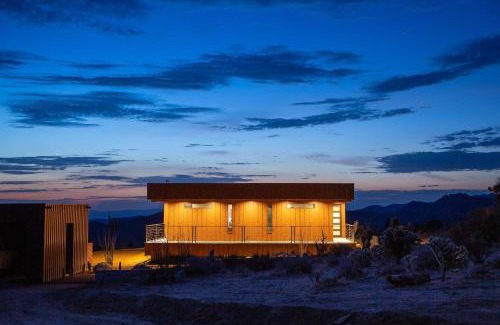 Joshua Tree House | The Box by Fieldtrip - Architectural Villa w Pool Spa