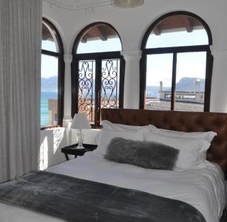 Kalk Bay Villa | The Breakers at St James, Cape Town