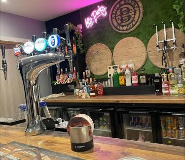 Buckie Hotel | The Brig & Barrel hotel