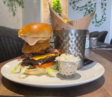 Buckie Hotel | The Brig & Barrel hotel