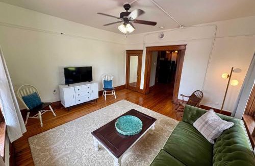 Siloam Springs House | The Broadway #5 at the Historic Connely Harrington