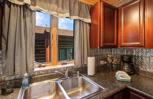 West Yellowstone Hotel | The Bucking Moose