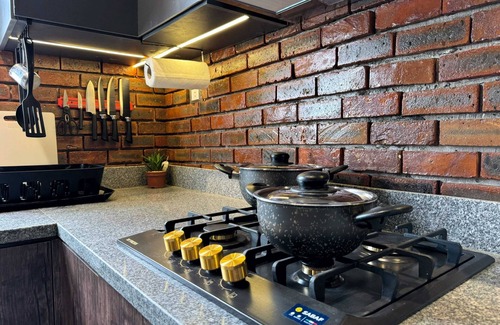 New Cairo Apartment | The Built-up 2 BDR Condo 15 min to CAI Airpt