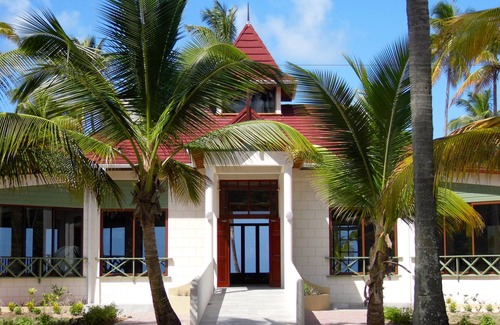 Crown Point Villa | The Bungalow at Pigeon Point