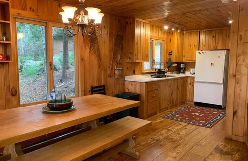 Greenville Cabin | The Bunkhouse on Moosehead Lake