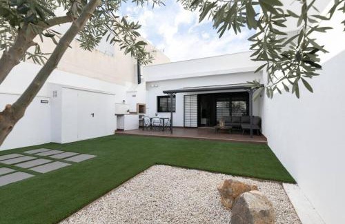 Rafelbunyol House | the butterfly house