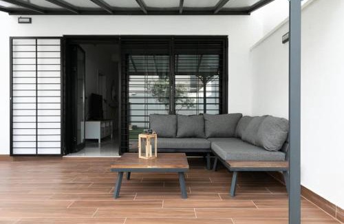 Rafelbunyol House | the butterfly house