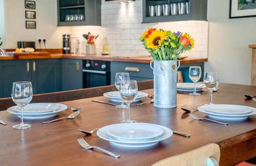 Rodborough House | The Byre - Rodborough Common