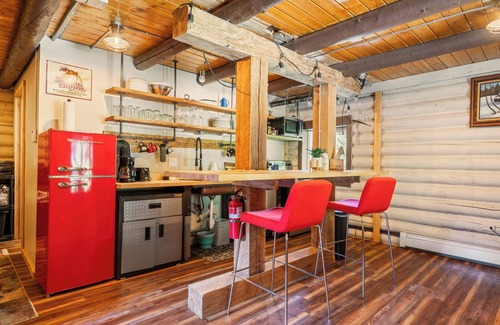 Philipsburg Cabin | The Cabin - A Family and Dog Friendly Getaway