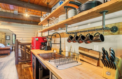 Philipsburg Cabin | The Cabin - A Family and Dog Friendly Getaway