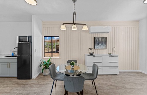 Sahuarita House | The Cabin at Sahuarita Village