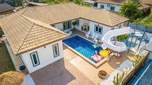 Huai Yai Villa | The Cactus Pool Villa Pattaya