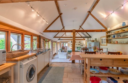 Andoversford Cottage | The Calf Pens - pet friendly, near Andoversford