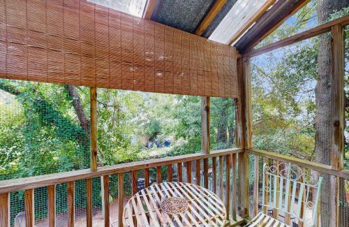 Beach Institute Apartment | The Canopy Loft