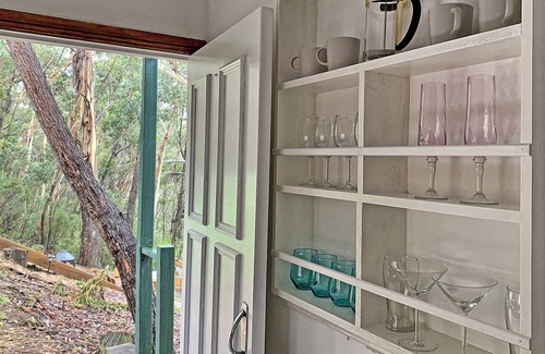 Medlow Bath Cottage | The Canyons Cottage - Overlooking the Blue Mountains National Park