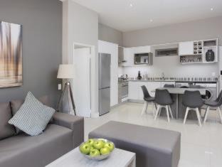 Greater Johannesburg Metropolitan Area Hotel | The Capital on Bath