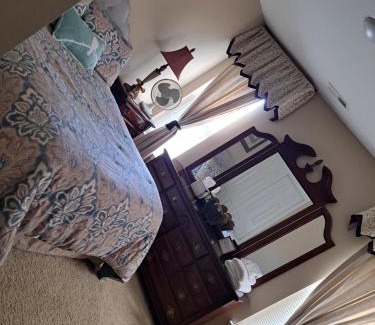 Northeast Raleigh House | The Cardinal Room