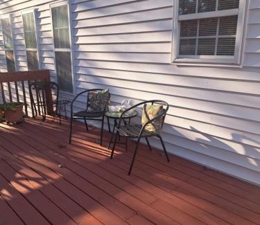 Northeast Raleigh House | The Cardinal Room