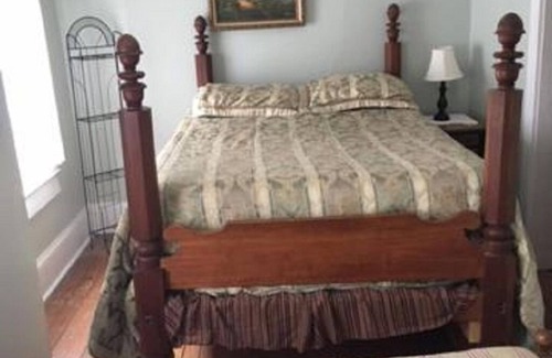 Towanda Bed & Breakfast | The Carl at Victorian Charm Inn