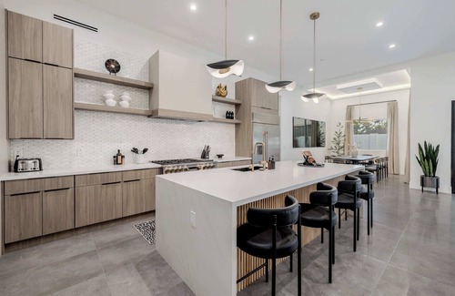 Peaceful Valley House | The Carlisle Experience | 4 Showers | Heated Pool