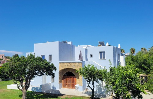 Procida Apartment | The Carob Tree - Mary