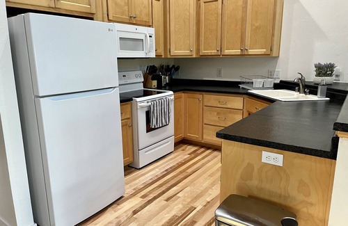 Appleton Apartment | The Cedars Hideaway: Tranquil Retreat in Kimberly