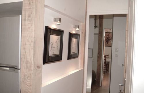 Le Suquet Apartment | The charm of the Provencal village in the heart of Cannes, next to the beaches and the Palace