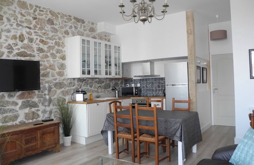 Le Suquet Apartment | The charm of the Provencal village in the heart of Cannes, next to the beaches and the Palace