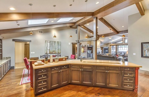Deer Valley Hotel | The Chateaux Deer Valley
