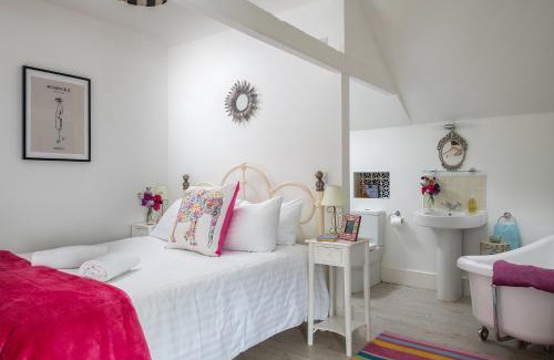 Abergavenny House | The Cider House Cottage