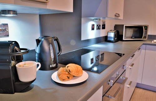 Peterborough Apartment | The City View Apartment