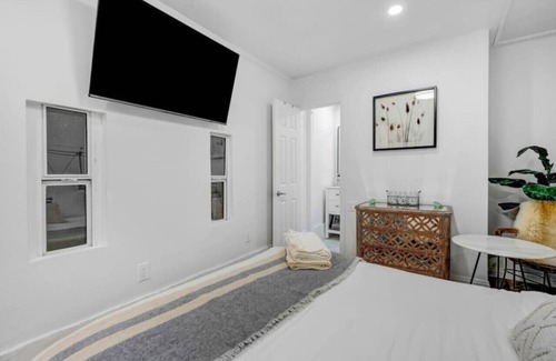 East Pasadena Apartment | The Cityscape Alley Nook