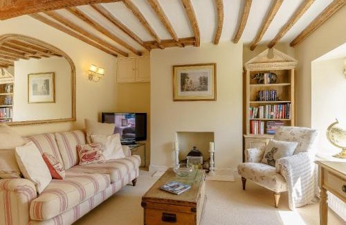 Stroud House | The Clock House
