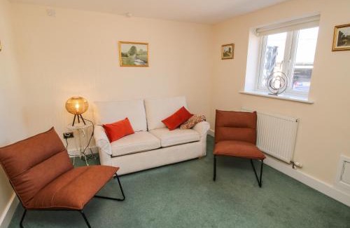 Burlton House | The Coach House At The Gables