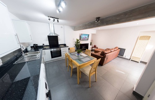 Pembroke Dock Cottage | THE COACH HOUSE, family friendly in Pembroke Dock