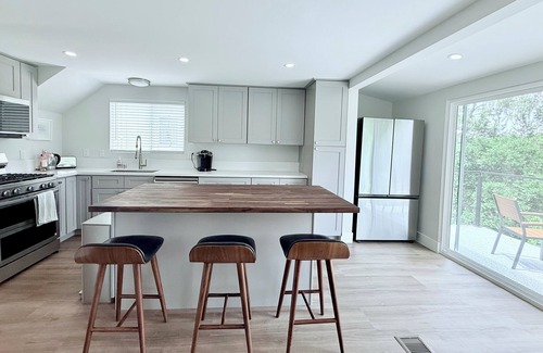 San Simeon House | The Coastal Hideaway - Charming Upgraded Home in Scenic Cambria