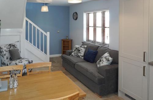 Shaldon House | The Cob Barn - Ukc1852