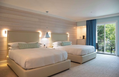 Kennebunkport Hotel | The Colony Hotel