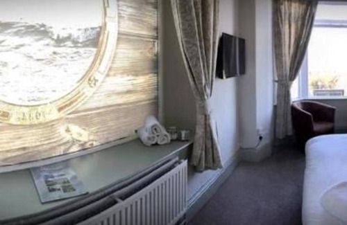 Grange-over-Sands Hotel | The Commodore Inn