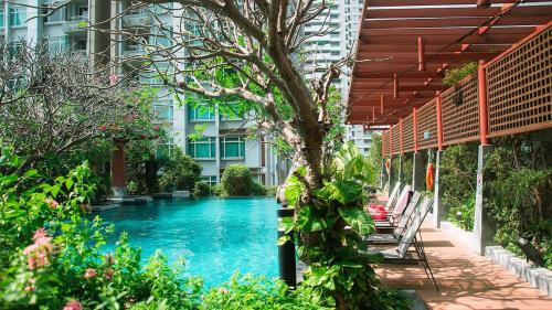 Makkasan Apartment | The Condo C - Luxury Condo with Onsen