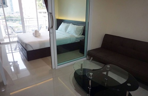 Khlong San Hotel | The Cosy River